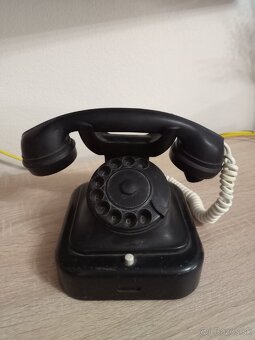 Retro telefón - 2