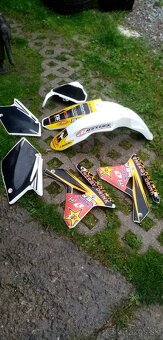 Plasty Suzuki RMZ 450 - 2