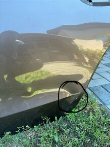 Škoda Octavia 4 kombi zadné ľavé dvere hnedej farby - 2