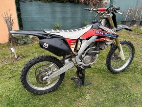 Predám Honda crf250r - 2