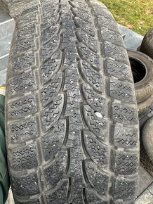 Predam 215/70 R16 zimne pneumatiky - 2