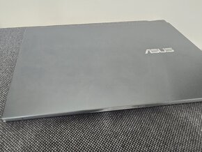 Predám Ultrabook Asus Zenbook 14 UX425EA
Pine Grey kovový - 2