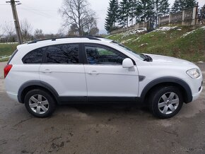 Chevrolet captiva LT - 2