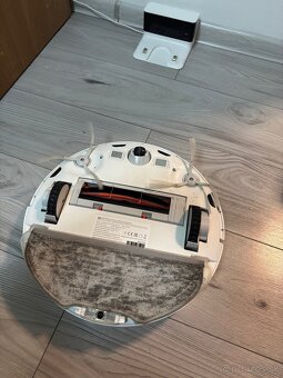 Mi Robot Vacuum-Mop Essential - 2