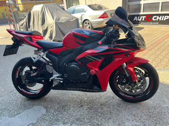 Honda CBR 1000 RR Fireblade - 2