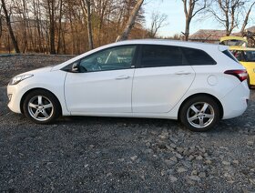 Hyundai i30 CW r.2015 CRDi 110k, vyhrievané sedačky, AUTOMAT - 2