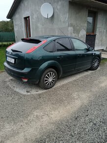 Ford Focus 1.4 - 2