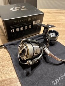 Daiwa Certate19 LT 2500-H - 2