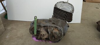 ČZ 175/450 motor - 2