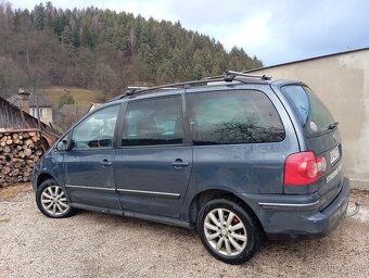 Volkswagen Sharan 1,9tdi 96kw 7 miestni - 2