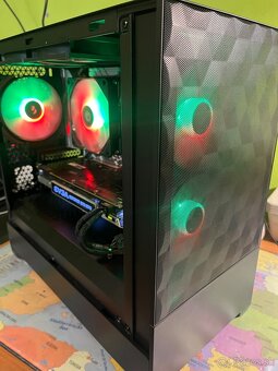 Pc:ryzen 5 3600,32gb ram, 512gb ssd , gtx 1070oc 8gb evga - 2