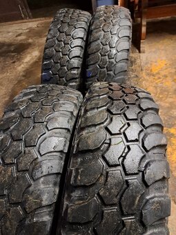 235/85 R16 - 2