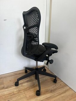 Herman Miller Mirra 2 Graphite - 2