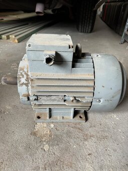 Predam novy elektromotor 2,2 Kw - 2