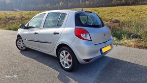 Renault CLIO 3 - 2