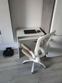 Ergonomická kancelárska stolička s opierkami - 2