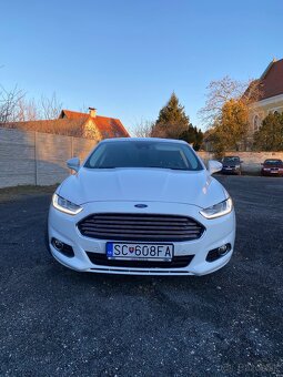 Ford Mondeo hybrid - 2