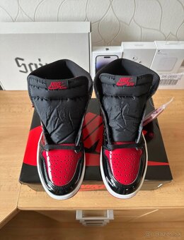 Jordan 1 Retro High OG - 2