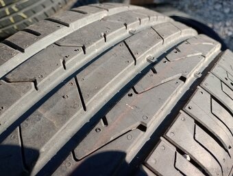 Predam 2ks pneu 195/45/r16 letne 84H Hankook - 2