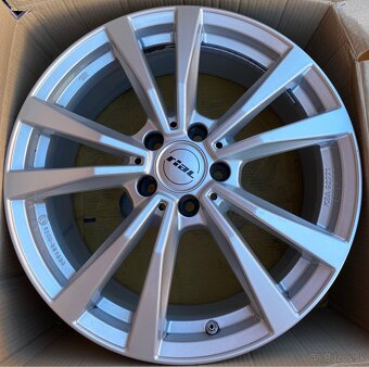 5x112 R18 8J ET38 Rial M12 polar silber - 2