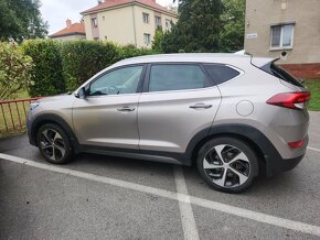 HYUNDAI TUCSON - 2