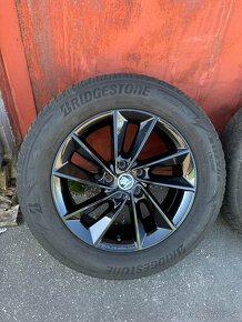 5x112 R17 215/65 R17 - 2