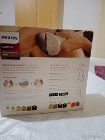 PHILIPS LUMEA IPL Hair Removal 9000 - 2