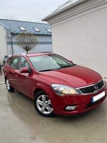 Kia Cee'd Sportswagon 1.6 CRDi 2010 - 2