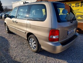 Kia Carnival - 2