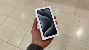 Apple iPhone 15 Pro 256GB - 2