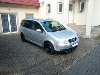 Volkswagen Touran 2,0TDi - 2