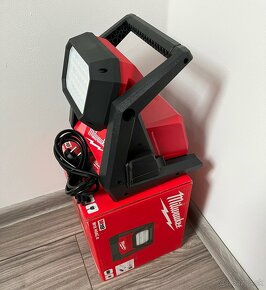 MILWAUKEE M18 HOAL - výsokovýkonné svetlo - 2