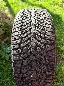 225/55r17 - 2