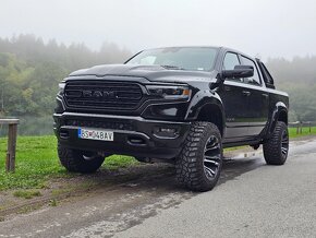 Dodge RAM 1500 LIMITED BLACK V8 HEMI 2024 - 2