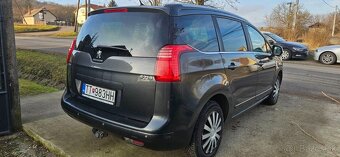 Peugeot 5008 - 2