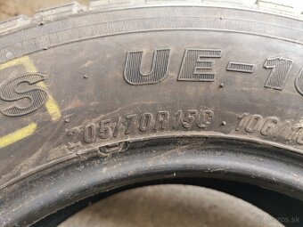 205/70 R15 C - 2