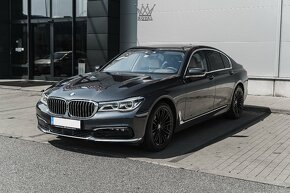 BMW Rad 7 730d xDrive A/T - 2