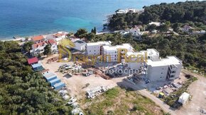 CHORVÁTSKO – PREDAJ – 3 Izbový apartmán – HVAR Z3F - 2