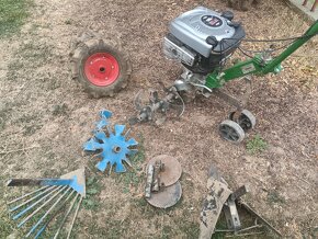 Malotraktor  motor briggs&stratton - 2