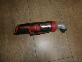 MILWAUKEE M12™ 1/4” Hex pravouhlý rázový uťahovák - 2