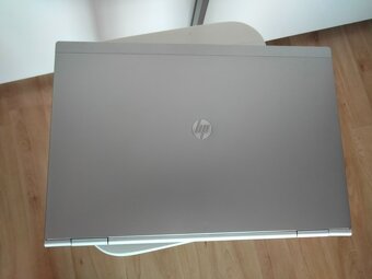 HP Elitebook 8460p ,Intel Core i5 ,8gb ram ,ZORIN OS (LINUX) - 2