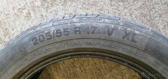 Predam letne pneu 205/55 r17 continental - 2