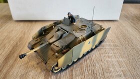 Tamiya 1/35 Sturmgeschütz IV Sd.Kfz 163

 - 2