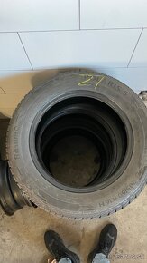 Predám zimné pneumatiky 205/60 R16 - 2