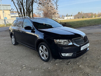 Škoda Octavia Combi 2.0 TDI Elegance/Style DSG Automat - 2