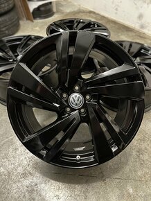 Nepoužívané hlinikové disky 5x112 R20 VW Nevada -Touareg CR - 2