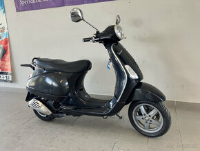 Piaggio Vespa LX125 - 2