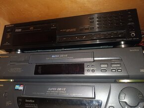 Panasonic HIFI Stereo VHS Rekordér a CD Prehrávač - 2