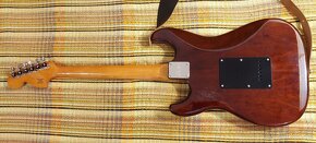 Squier Classic Vibe '70s Stratocaster HSS IL Walnut - 2