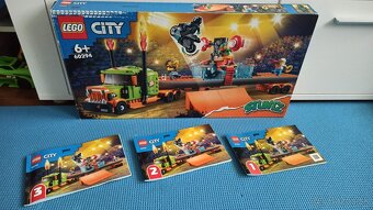 Lego City 60294 Kaskadérsky kamión Stuntz - 2